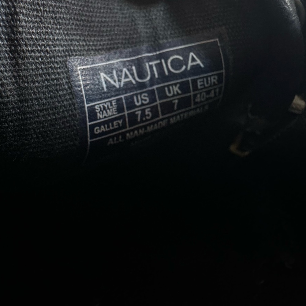 Nautica Men's Navy Boat Shoes with White Laces | size 7.5 - Picture 3 of 3